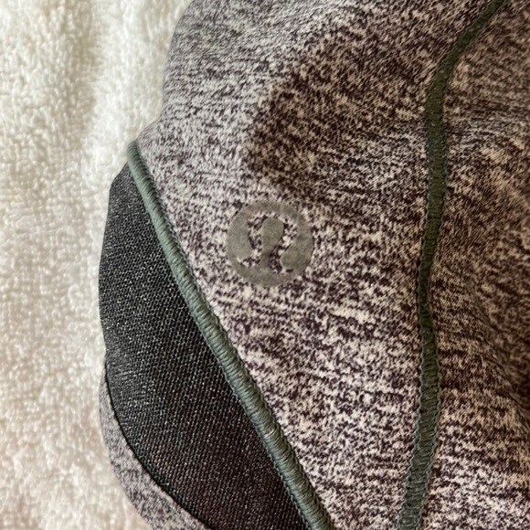 Lululemon Hotty Hot 4” Gray Shorts - Picture 3 of 3